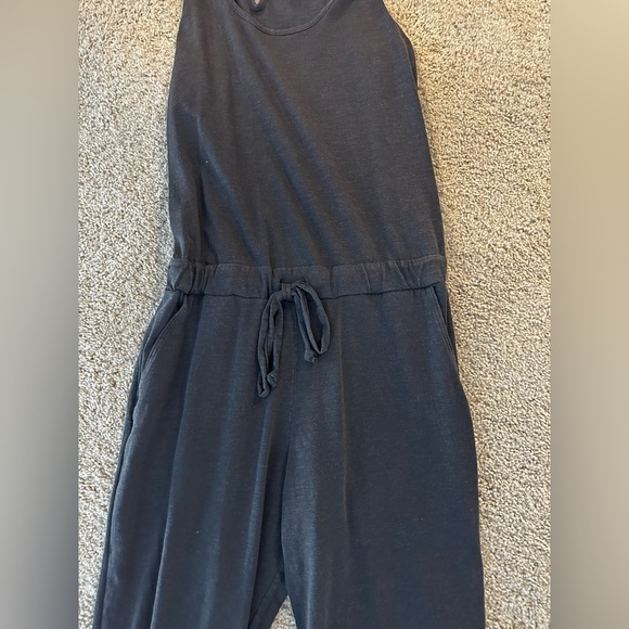 Evereve Sundry jumpsuit romper black - Picture 1 of 4